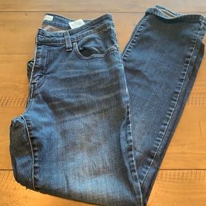 Levi’s mid rise skinny